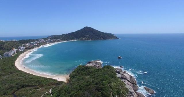 Praia De Bombinhas Res Solar Das Bromelias Bagian luar foto